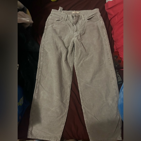 Levis Corduroy beige high waisted pant Size US30 - Picture 2 of 5